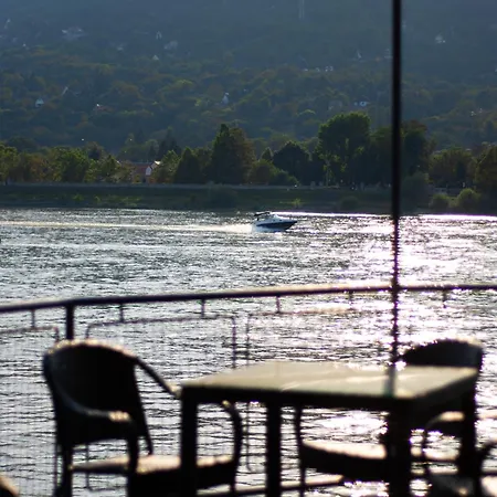Úszó hotel Aquamarina