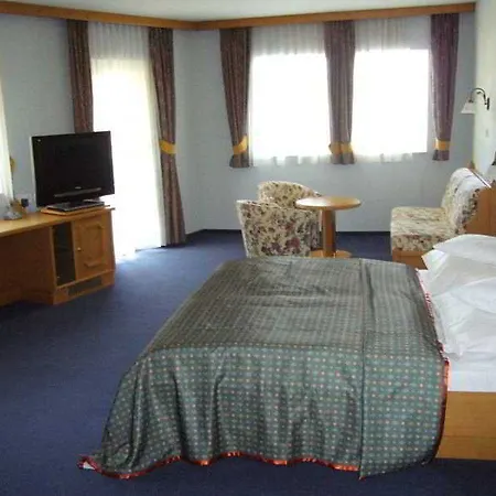 Bateau-hôtel Aquamarina Visegrád