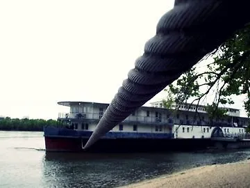 Aquamarina Úszó hotel Visegrád