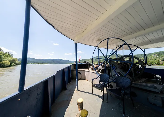 Úszó hotel Aquamarina Visegrád